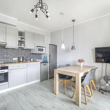 Gama Home Kondratowicza18 Warsaw Ngoại thất bức ảnh