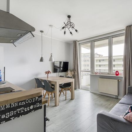 Gama Home Kondratowicza18 Warsaw Ngoại thất bức ảnh